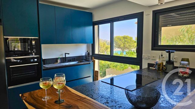 maison à vendre - 4 pièces - 150.0 m2 - CARRY LE ROUET - 13 - PROVENCE-ALPES-COTE-D-AZUR - Century 21 Côte Bleue