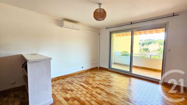 Appartement T1 à vendre - 1 pièce - 28.55 m2 - CARRY LE ROUET - 13 - PROVENCE-ALPES-COTE-D-AZUR - Century 21 Côte Bleue