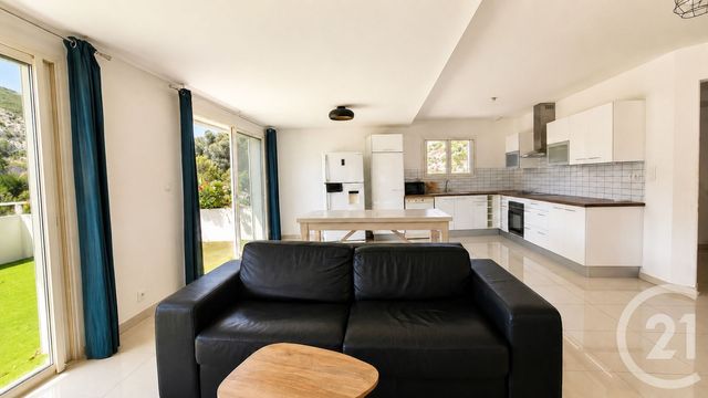 Appartement T3 à vendre - 3 pièces - 82.0 m2 - CARRY LE ROUET - 13 - PROVENCE-ALPES-COTE-D-AZUR - Century 21 Côte Bleue